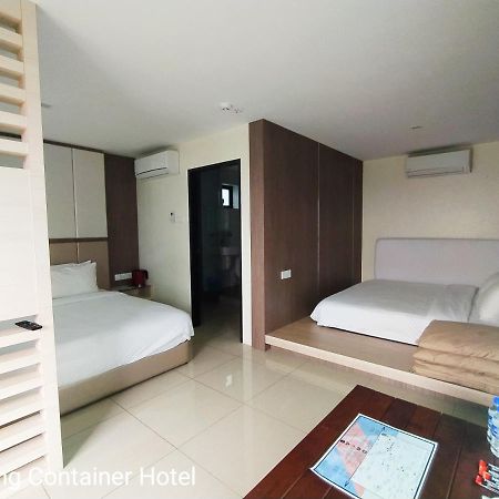Kluang Container Swimming Pool Hotel Kültér fotó