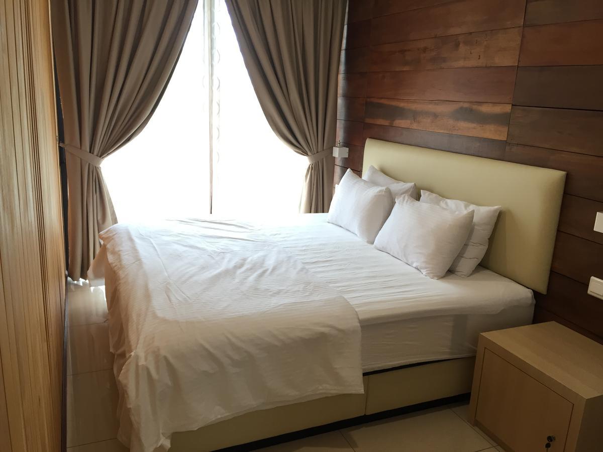 Kluang Container Swimming Pool Hotel Kültér fotó