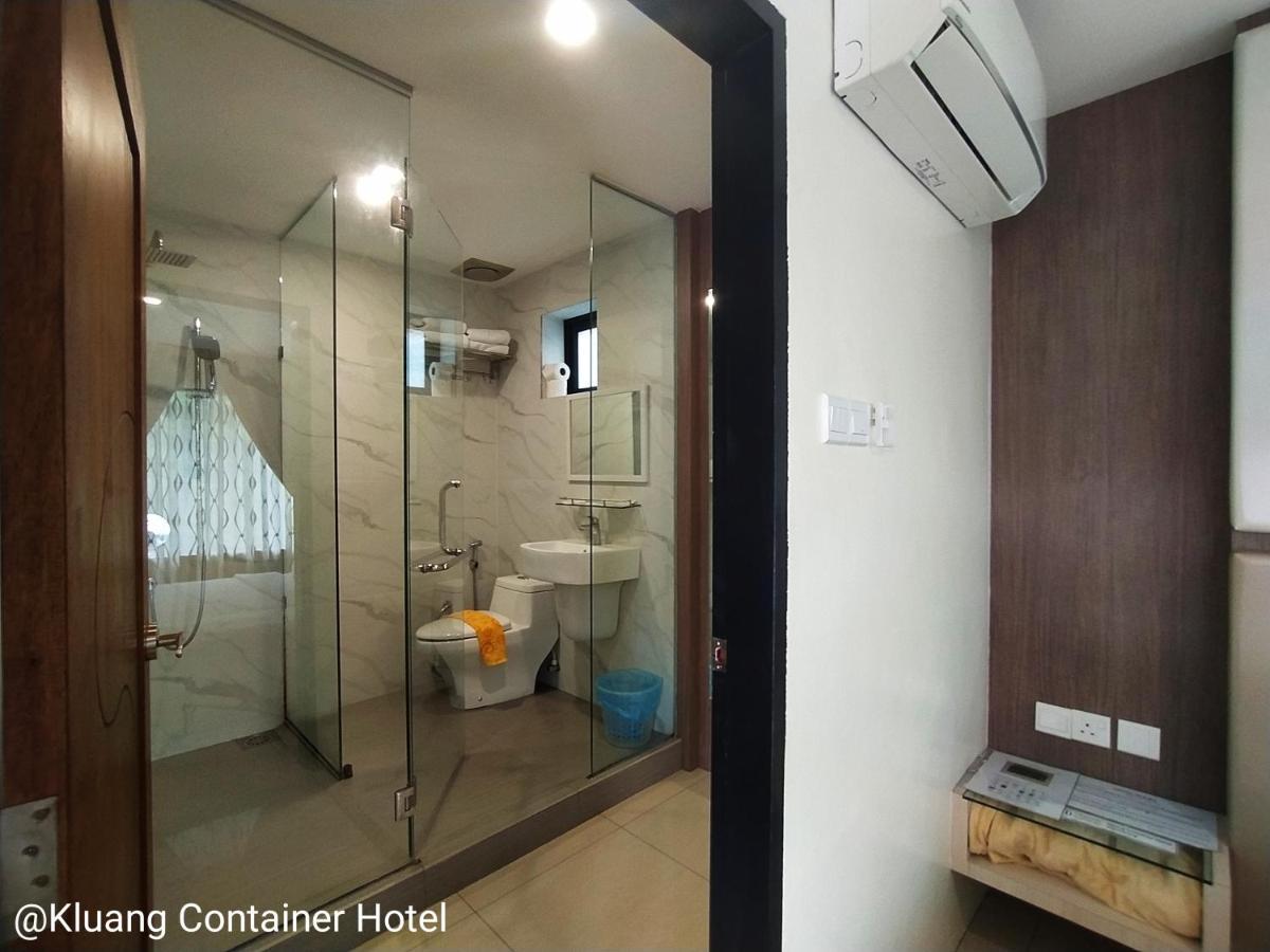 Kluang Container Swimming Pool Hotel Kültér fotó